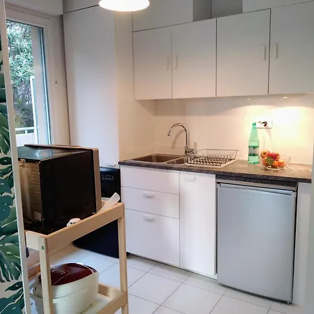 Cosy, Comfortable 1bed Flat 500m To Monaco Beach, Terrace, Garden Appartement